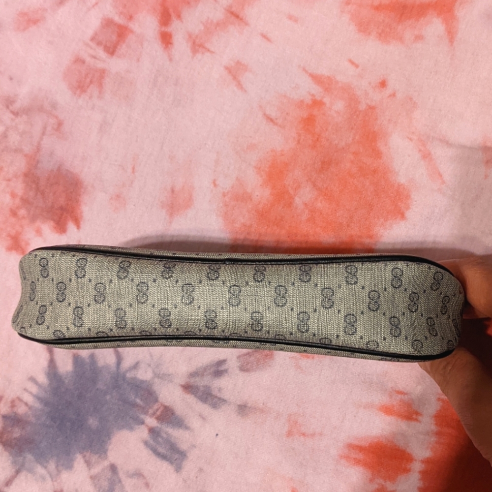 Gucci GG Monogram Blue Canvas Travel  Pouch Clutch /Cosmetic Bag. - Picture 4 of 12